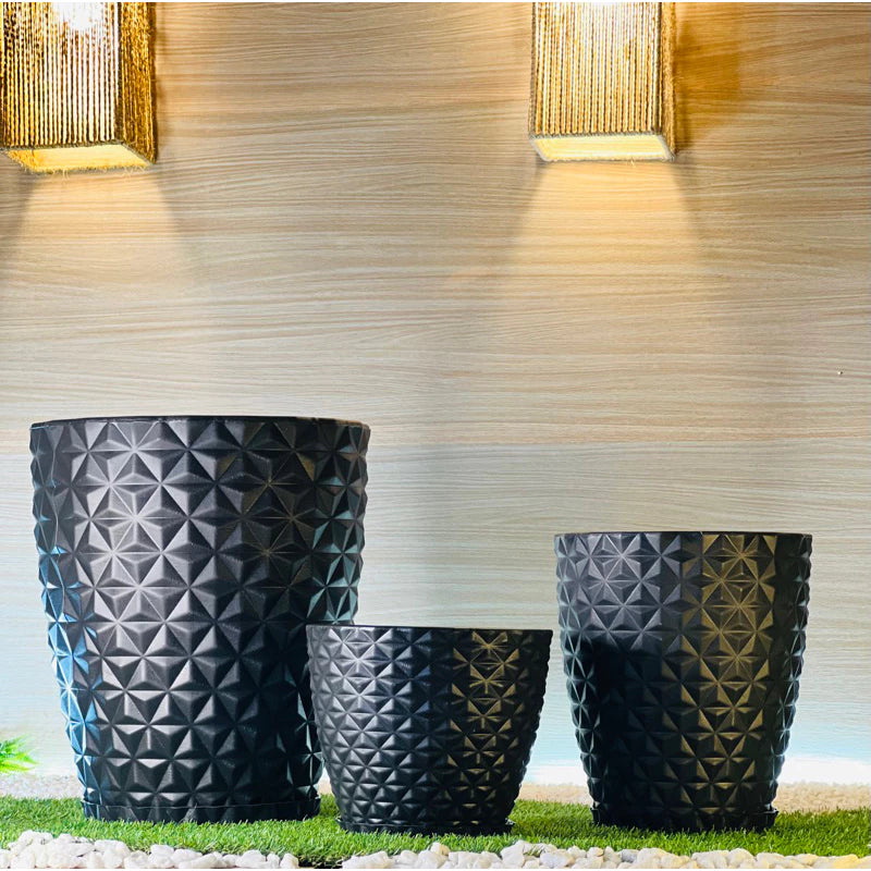 kit com 3 Vasos para plantas em Polietileno redondo diamante PP, P e M com pratos coletores