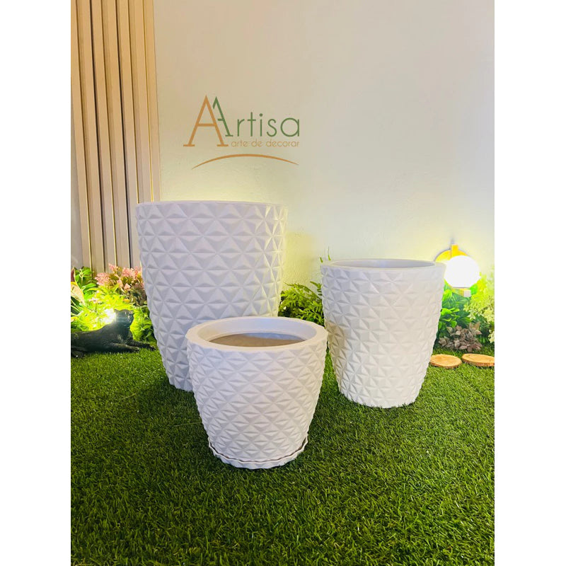 kit com 3 Vasos para plantas em Polietileno redondo diamante PP, P e M com pratos coletores