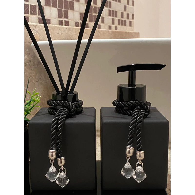 Kit Lavabo Banheiro Luxo Preto Com Bandeja Vasinho Vareta de Fibra